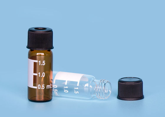 El tapón de tuerca del aceite esencial de XHPHAPACK mide con una pipeta los frascos de 2ml EPA